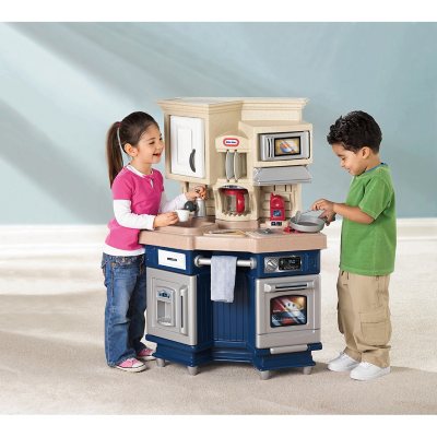 Little Tikes Super Chef Kitchen Playset