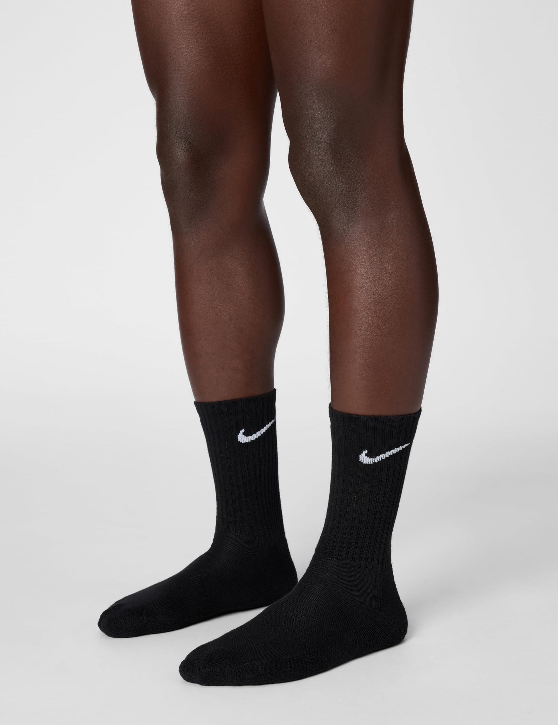 Nike Unisex Everyday Cushioned Training Crew Socks (6 Pairs), Black/White, Large