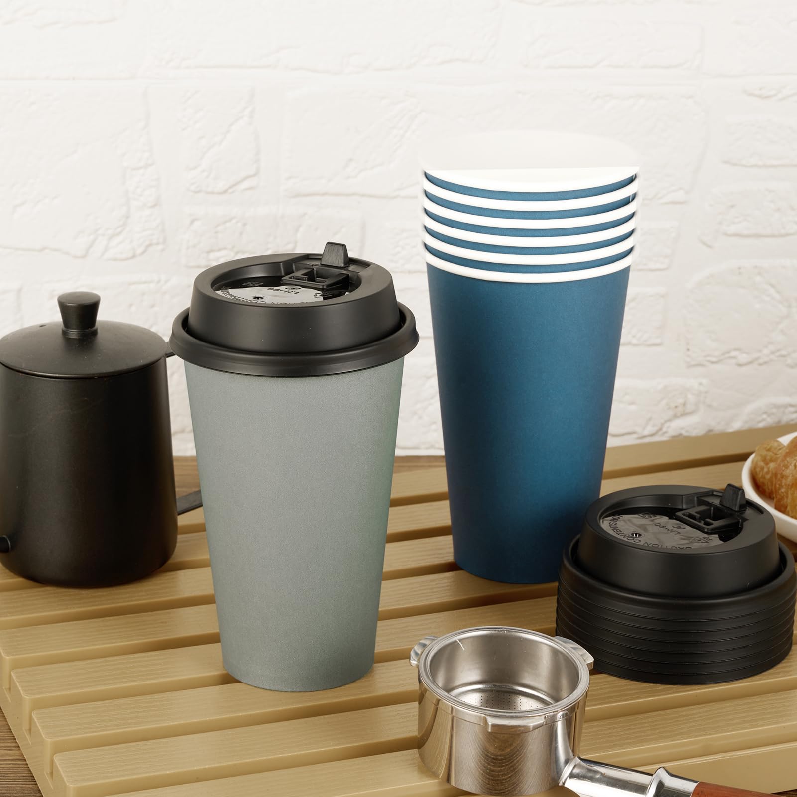 LITOPAK 100 Pack 16 oz Disposable Paper Coffee Cups with Lids for Coffee, Water, Juice, or Tea, Blue and Gray Hot Paper Cups for Home, Restaurant, Store, and Cafe