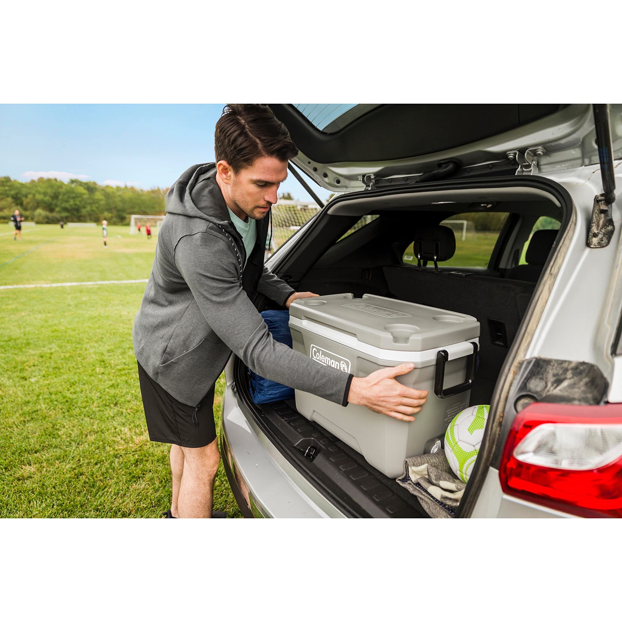 Coleman Classic Series Insulated Portable Cooler, Leak-Resistant Outdoor Hard Cooler Keeps Ice up to 5 Days, 52/70/120/150 Quart