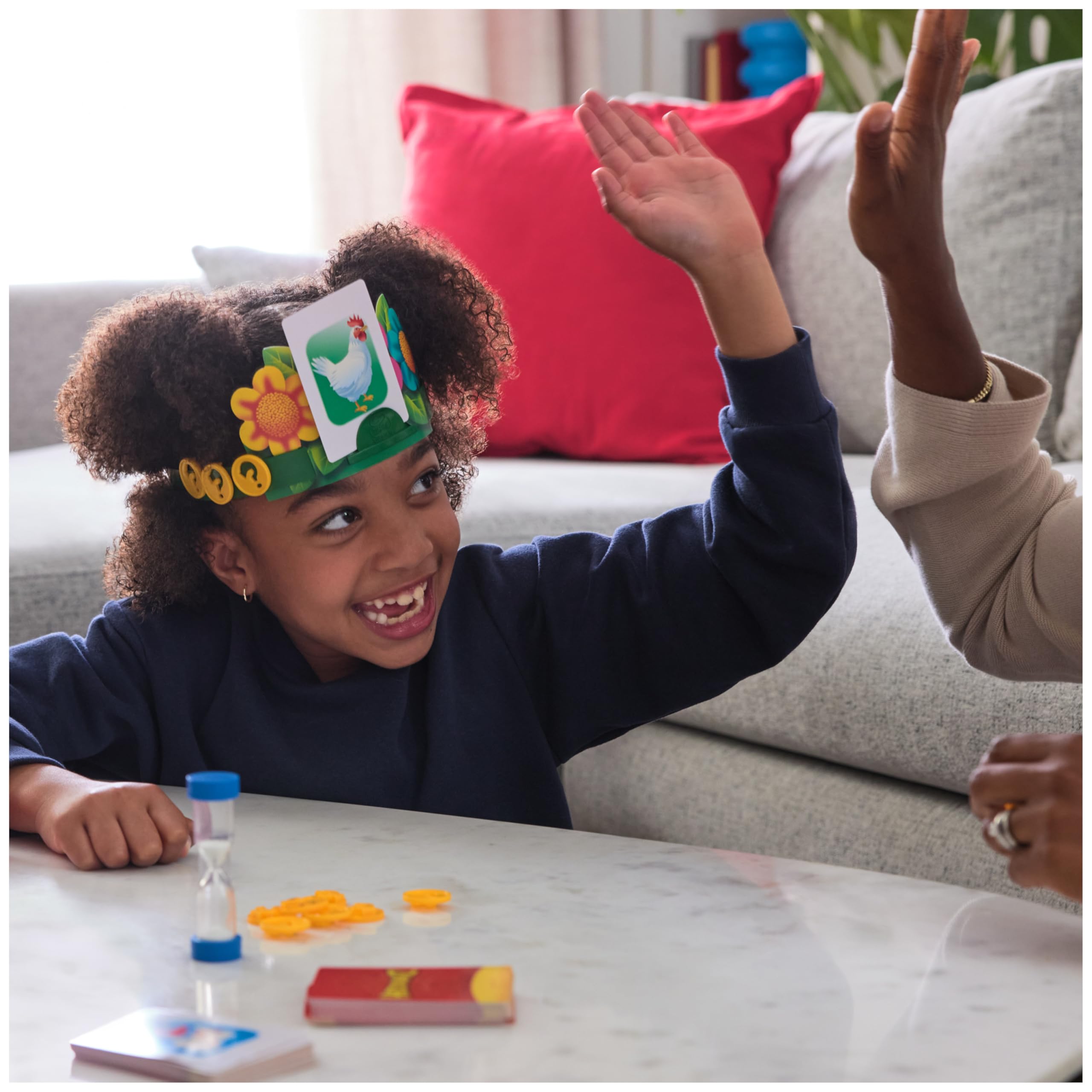 Spin Master Games, Hedbanz 2023 Edition with New Cards, Picture Guessing Board Game, for Family & Kids, 2-6 Players, for Ages 6 & Up