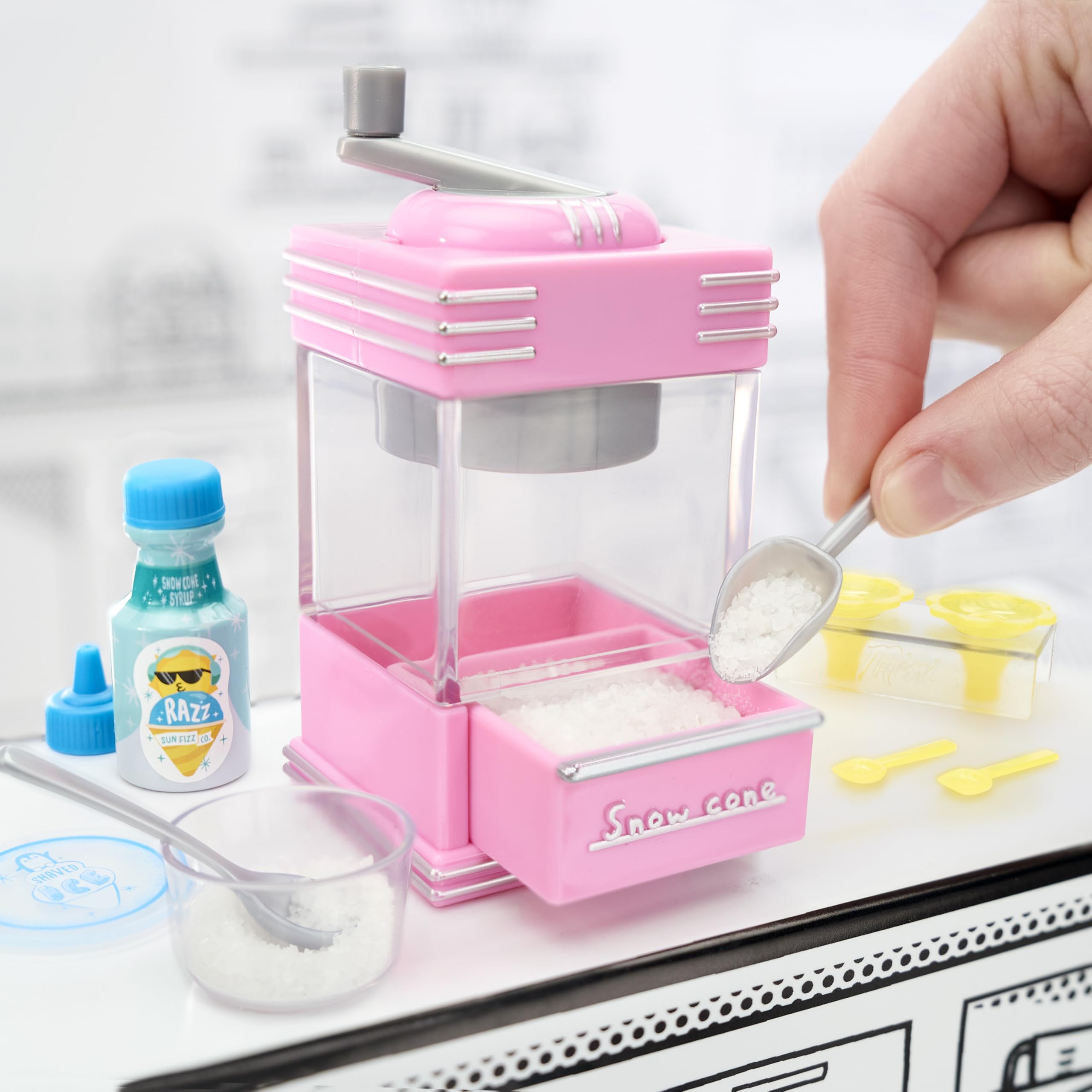 MGA's Miniverse - Make It Mini Appliances Series 2 Mini Collectibles, Mystery Blind Pack, DIY, Crafts, Resin Play, Kitchen Replica Food, NOT Edible, Collectors, 8+