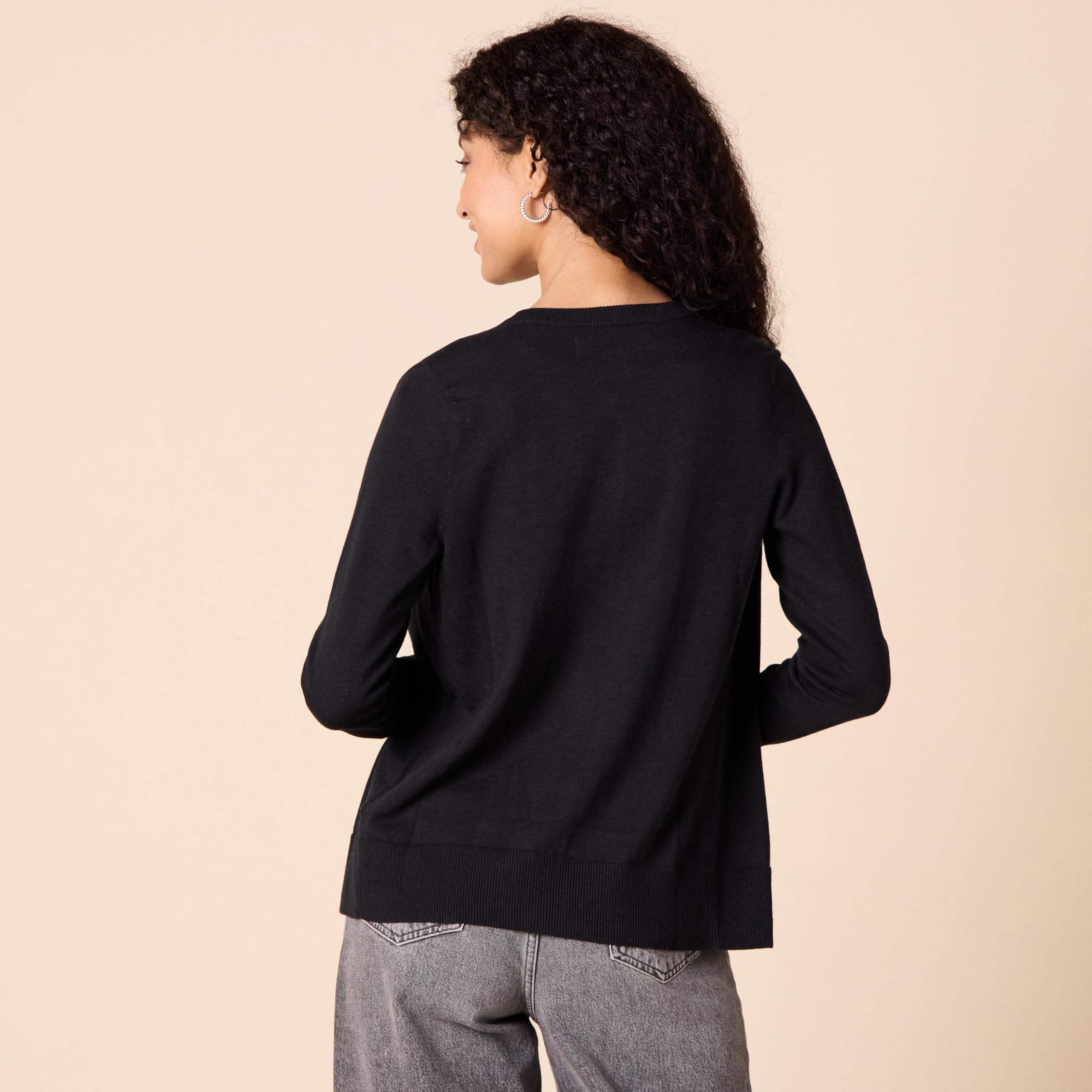 Amazon Essentials Women's Lightweight Crewneck Cardigan Sweater (Available in Plus Size), Black, Large