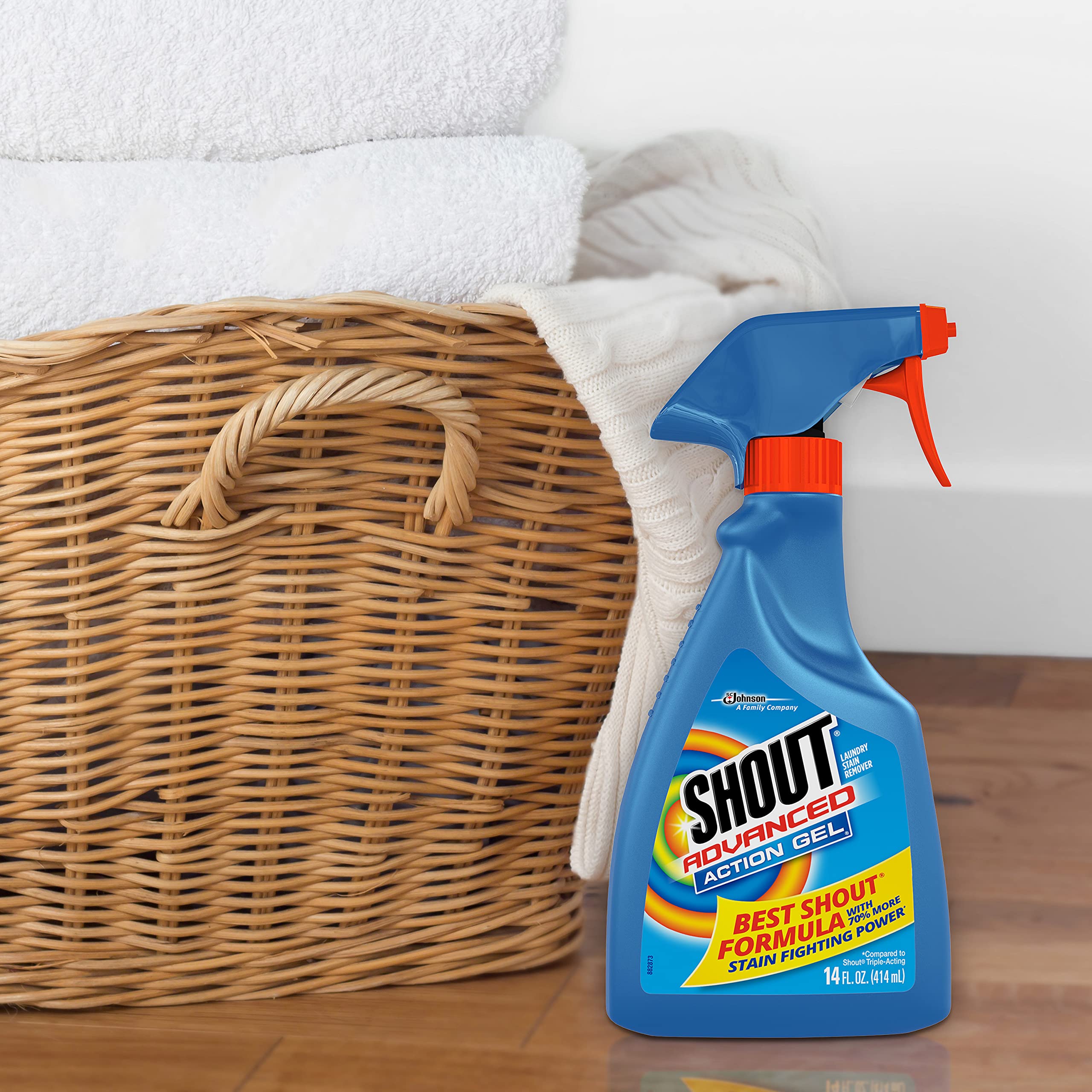 Shout Advanced Laundry Stain Remover Gel for Clothes Laundry, Breaks down stubborn, dried-in, and tough stains - 22oz Spray